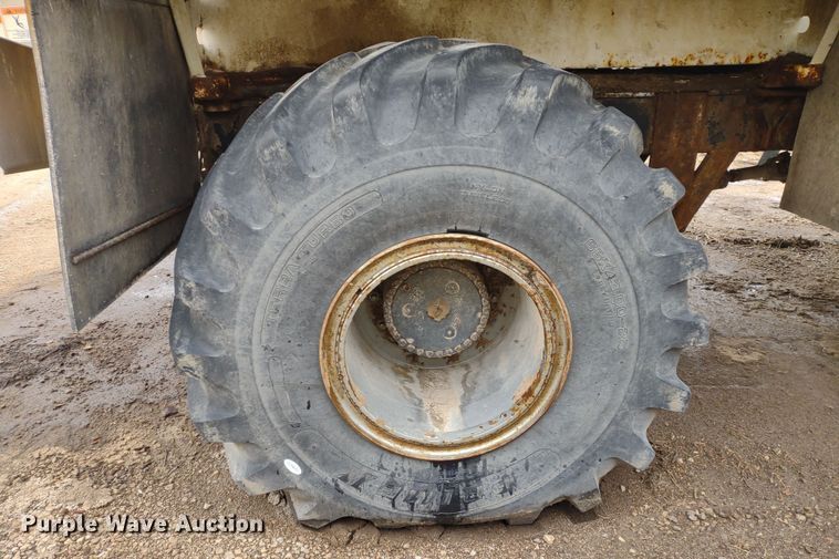 image for item DR8216 Silverwheels 3004  applicator truck