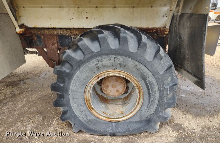 image for item DR8216 Silverwheels 3004  applicator truck