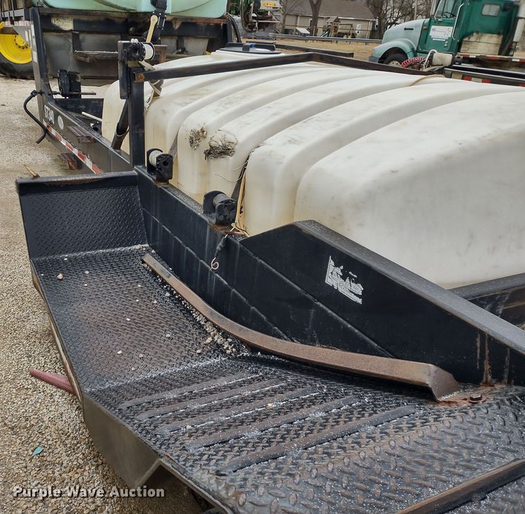 image for item DR8221 1998 Willten ST340  sprayer trailer