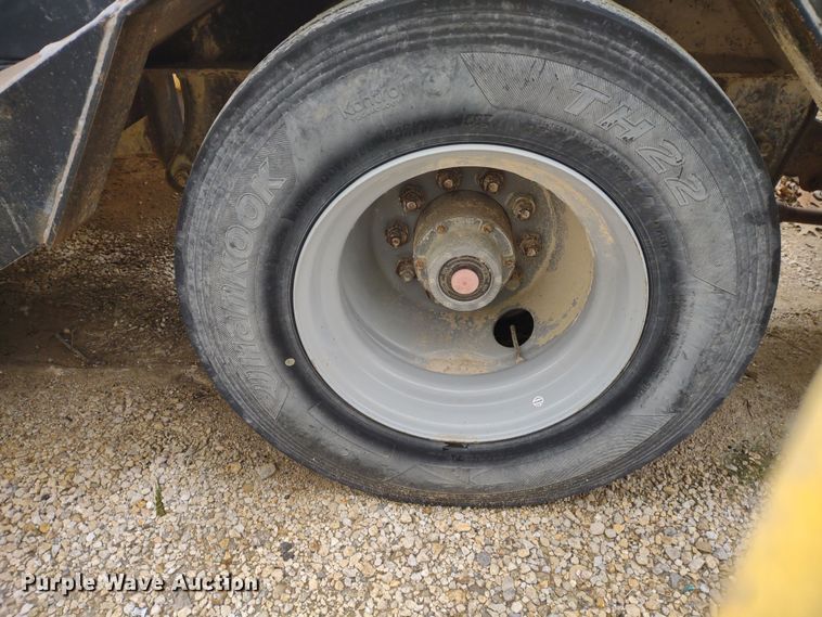 image for item DR8221 1998 Willten ST340  sprayer trailer