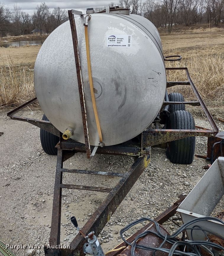 image for item DR8222 Vistron  tank trailer