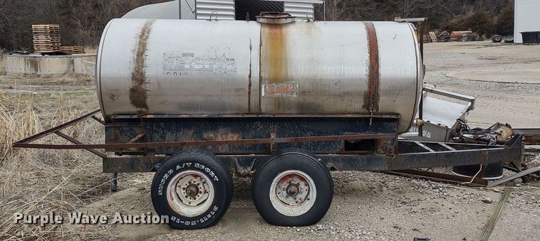 image for item DR8222 Vistron  tank trailer