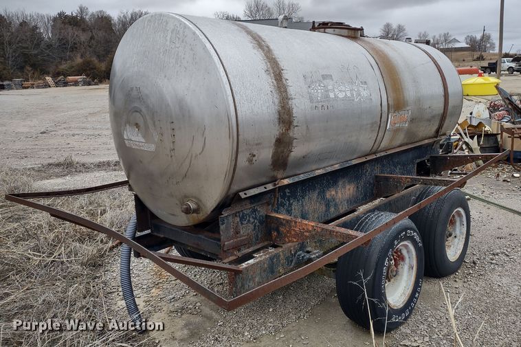 image for item DR8222 Vistron  tank trailer