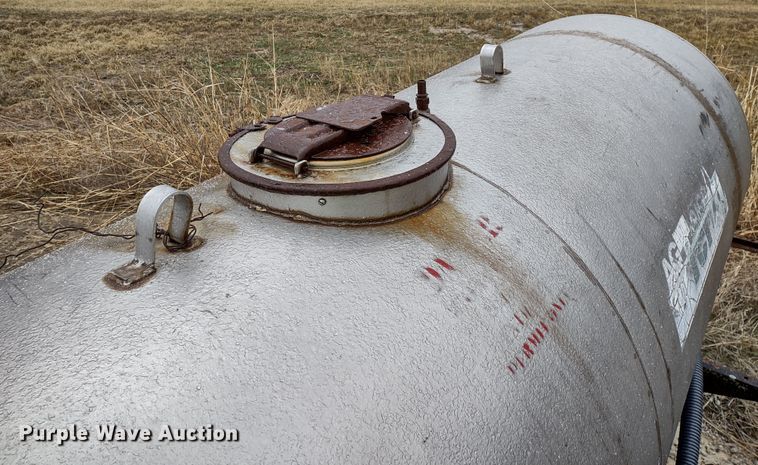 image for item DR8222 Vistron  tank trailer