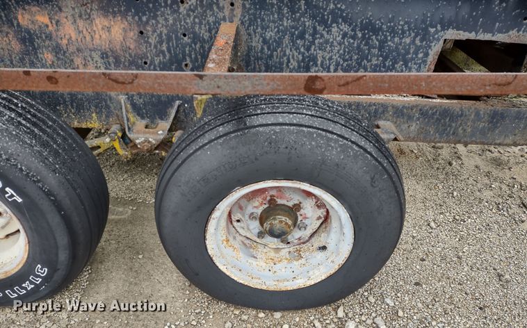 image for item DR8222 Vistron  tank trailer