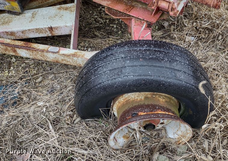 image for item DR8223 Fuel trailer