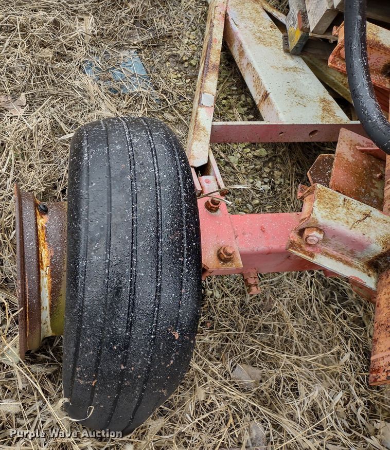 image for item DR8223 Fuel trailer