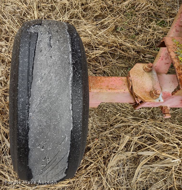 image for item DR8223 Fuel trailer