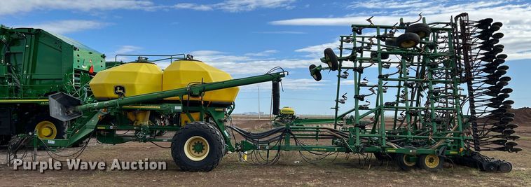 image for item DS2753 2004 John Deere 730  air seeder