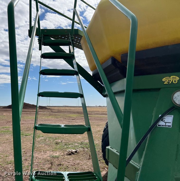 image for item DS2753 2004 John Deere 730  air seeder