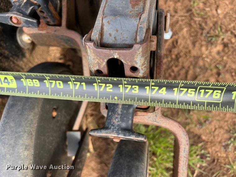 image for item DS2753 2004 John Deere 730  air seeder