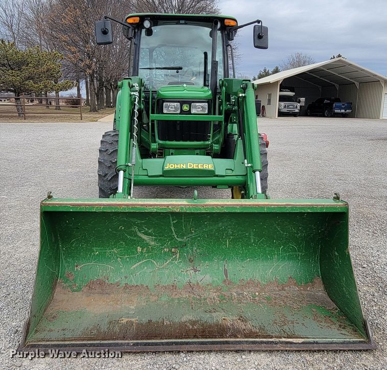 image for item HG9425 2014 John Deere 5055E  MFWD tractor