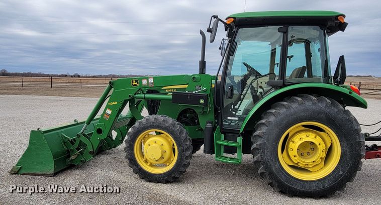 image for item HG9425 2014 John Deere 5055E  MFWD tractor