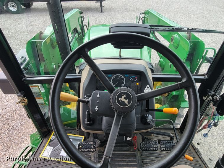 image for item HG9425 2014 John Deere 5055E  MFWD tractor
