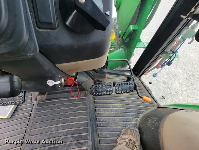 image for item HG9425 2014 John Deere 5055E  MFWD tractor