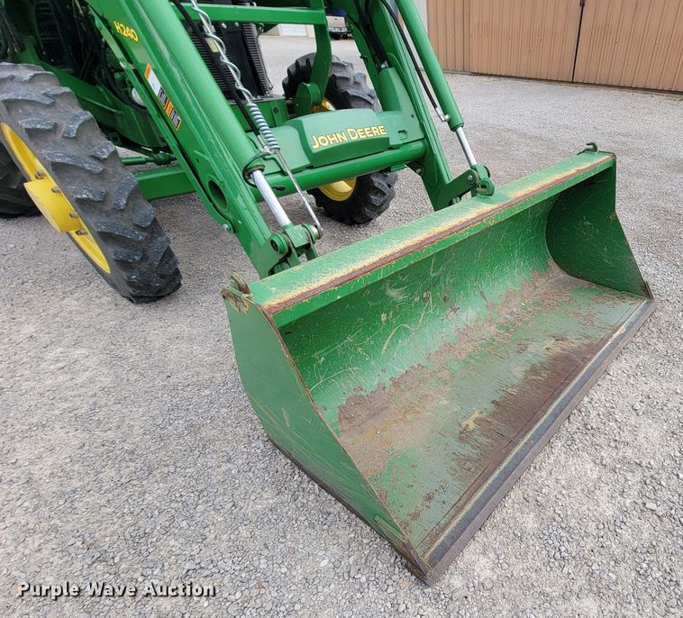 image for item HG9425 2014 John Deere 5055E  MFWD tractor