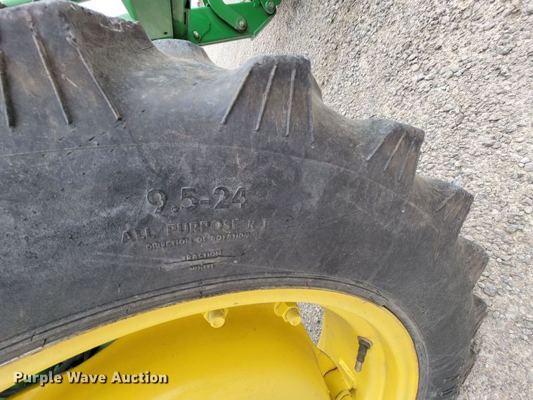 image for item HG9425 2014 John Deere 5055E  MFWD tractor