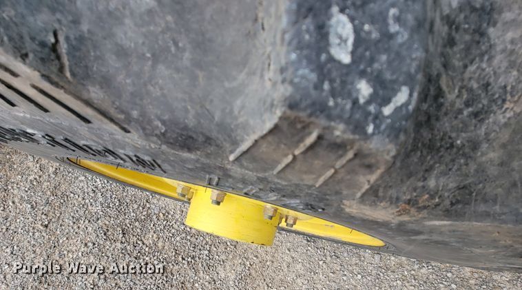 image for item HG9425 2014 John Deere 5055E  MFWD tractor