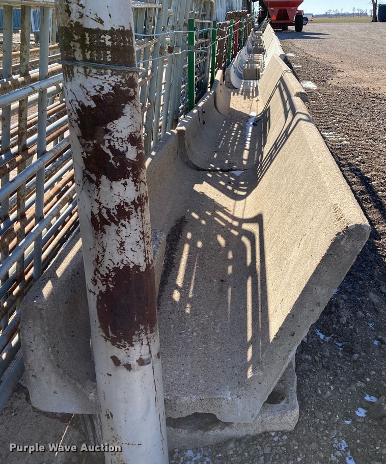 image for item HN9797 Livestock equipment