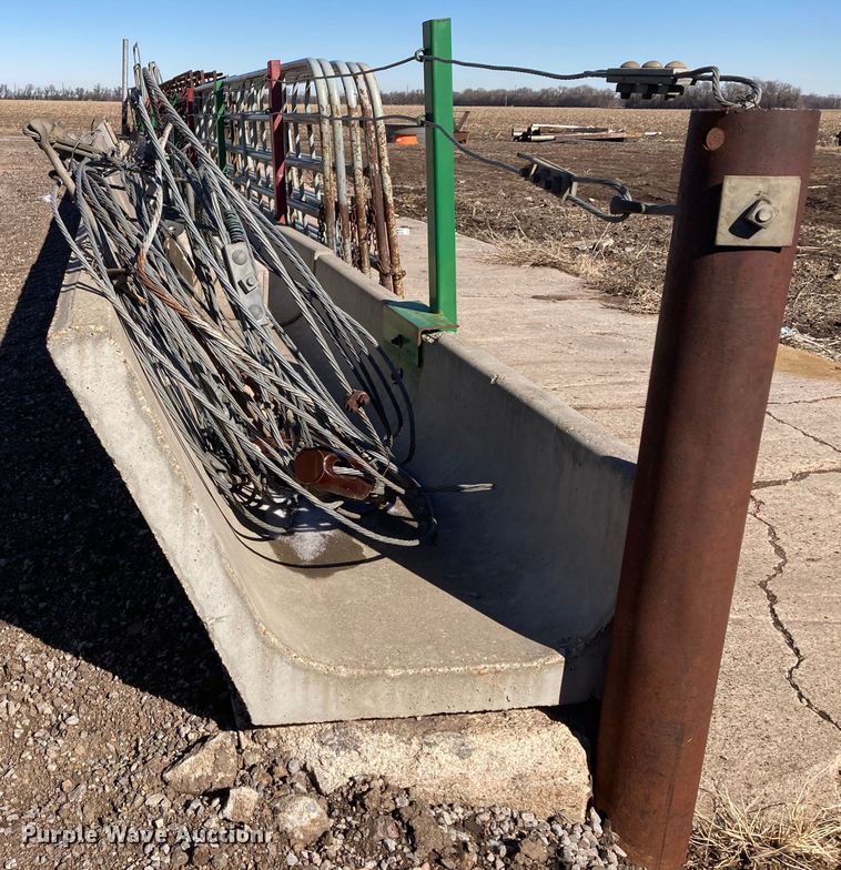 image for item HN9797 Livestock equipment