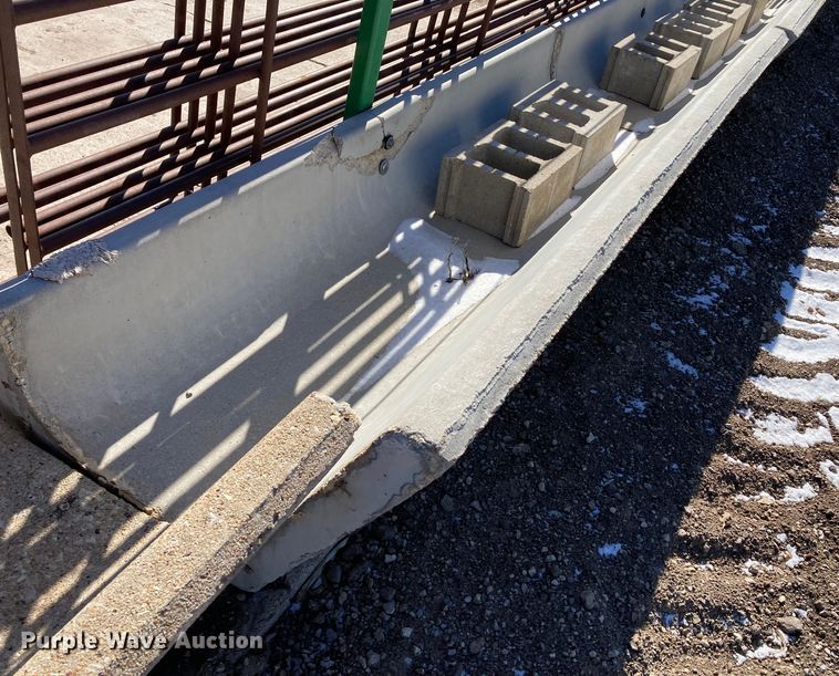 image for item HN9797 Livestock equipment