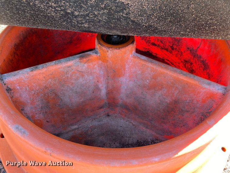 image for item HN9797 Livestock equipment