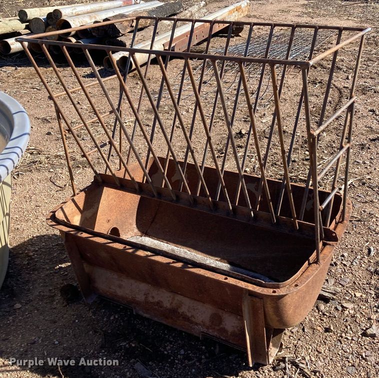 image for item HN9797 Livestock equipment