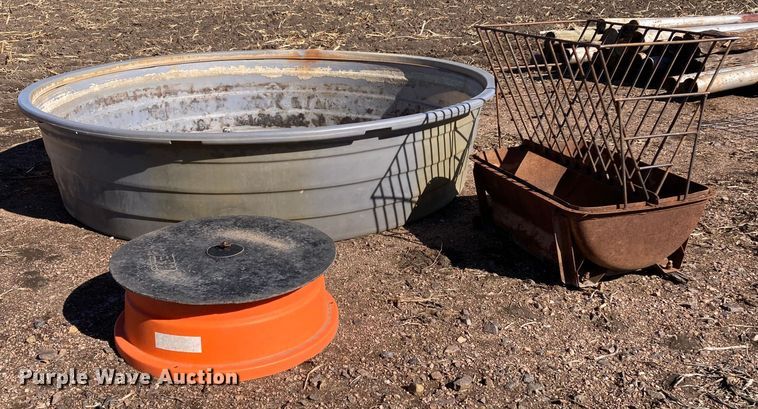image for item HN9797 Livestock equipment