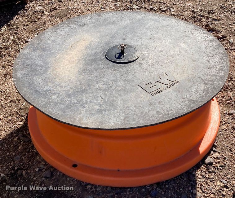 image for item HN9797 Livestock equipment