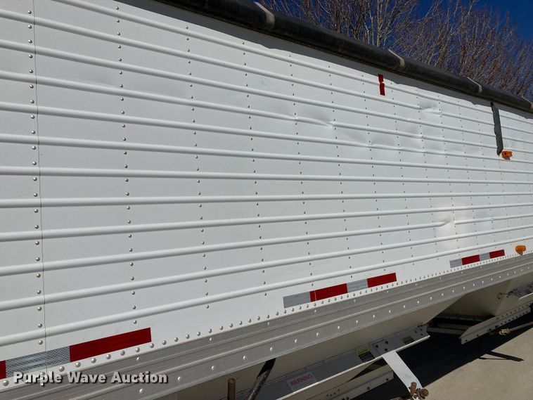 image for item HN9810 2005 Timpte  grain trailer