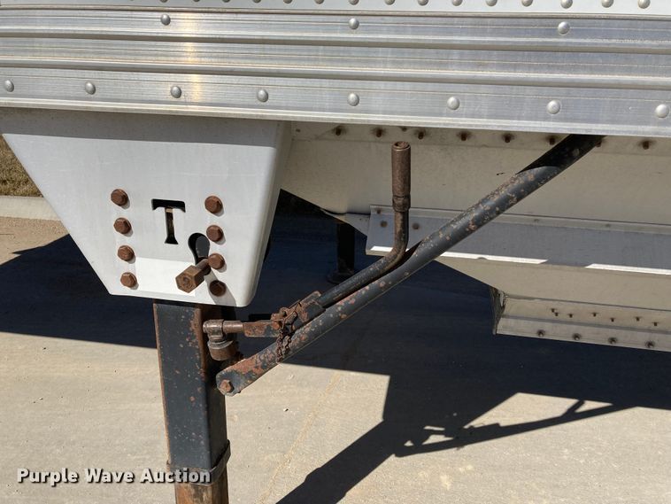 image for item HN9810 2005 Timpte  grain trailer