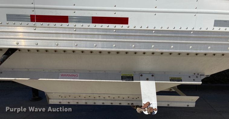 image for item HN9810 2005 Timpte  grain trailer
