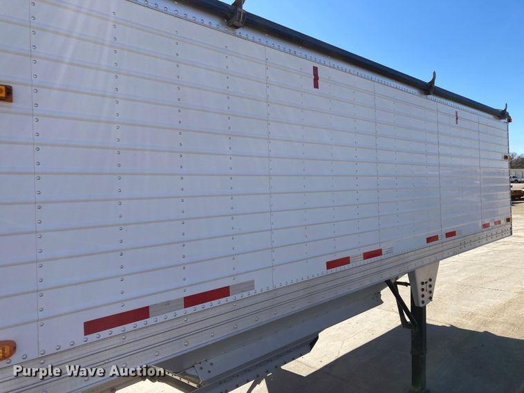 image for item HN9810 2005 Timpte  grain trailer