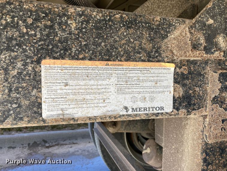 image for item HN9810 2005 Timpte  grain trailer