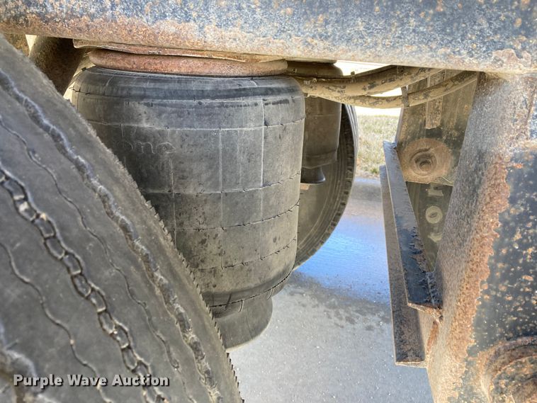 image for item HN9810 2005 Timpte  grain trailer