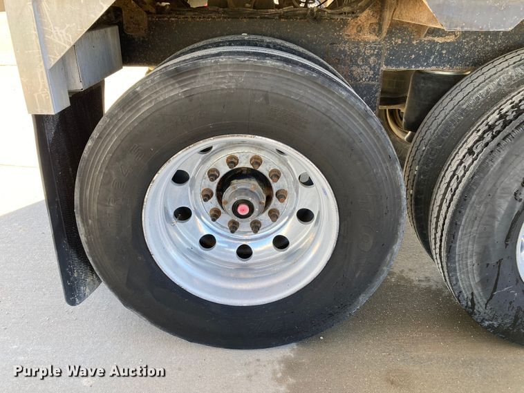 image for item HN9810 2005 Timpte  grain trailer