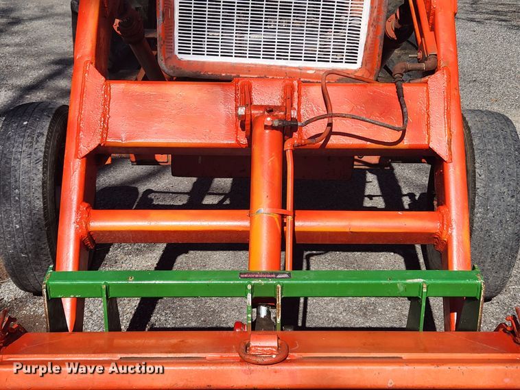 image for item JB9624 1967 Allis Chalmers 180  tractor