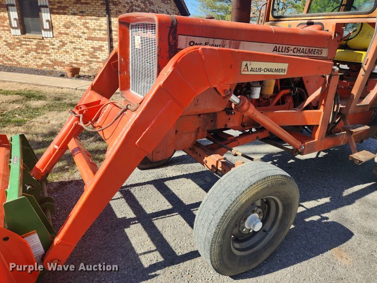 image for item JB9624 1967 Allis Chalmers 180  tractor