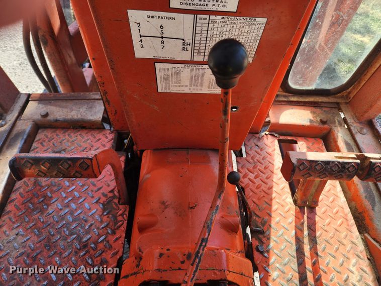 image for item JB9624 1967 Allis Chalmers 180  tractor