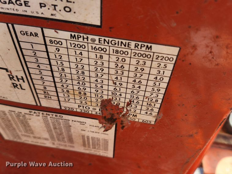 image for item JB9624 1967 Allis Chalmers 180  tractor