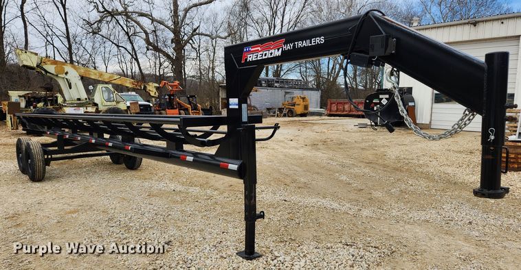 image for item JB9664 2021 Freedom 32GN  hay bale trailer