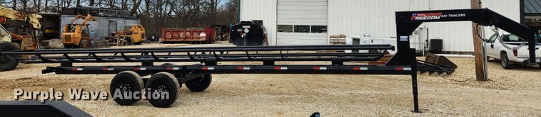 image for item JB9664 2021 Freedom 32GN  hay bale trailer