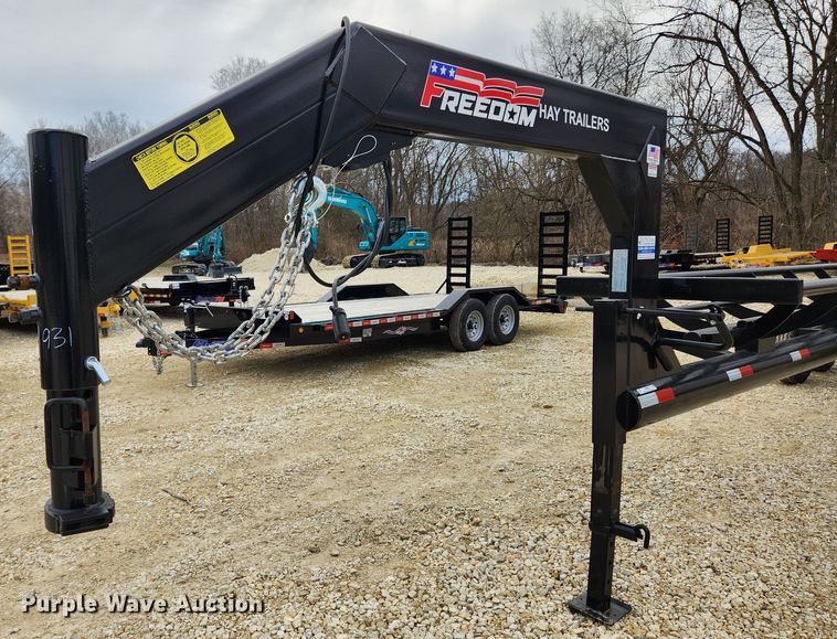 image for item JB9664 2021 Freedom 32GN  hay bale trailer