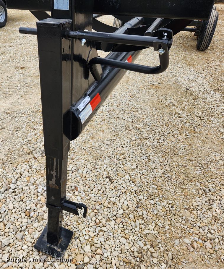 image for item JB9664 2021 Freedom 32GN  hay bale trailer