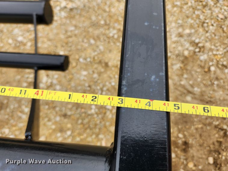 image for item JB9664 2021 Freedom 32GN  hay bale trailer