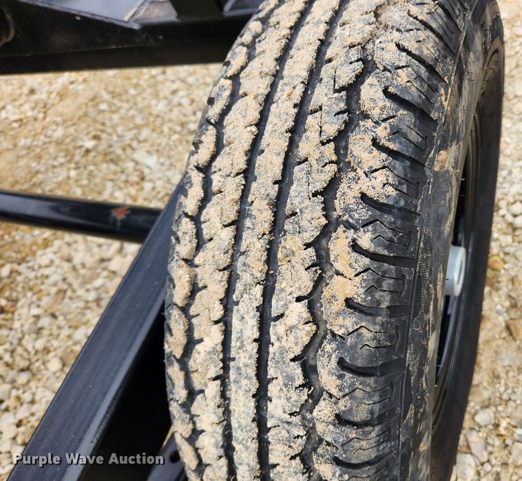 image for item JB9664 2021 Freedom 32GN  hay bale trailer