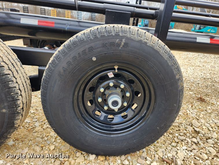 image for item JB9664 2021 Freedom 32GN  hay bale trailer