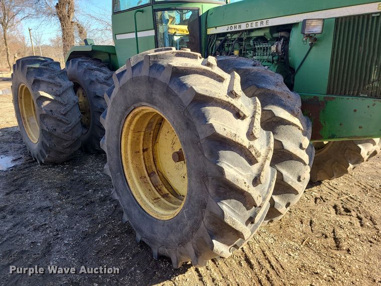 image for item JG9423 John Deere 8630  4WD tractor