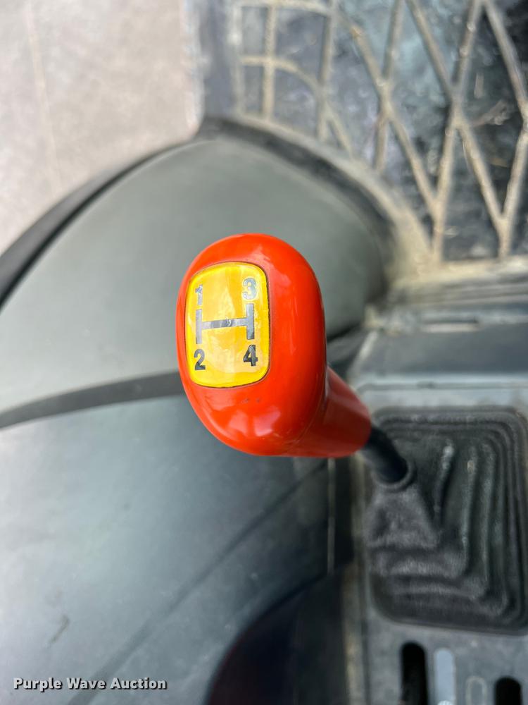 image for item KR9567 Kioti DK45SE  MFWD tractor