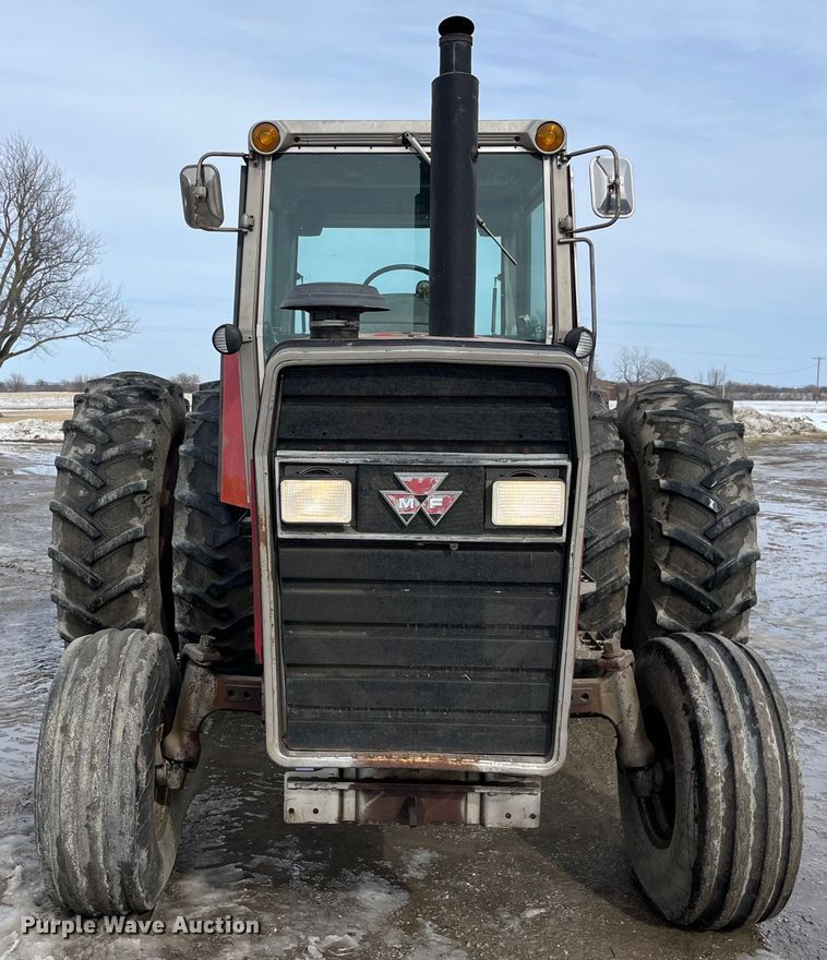 image for item LA9784 1982 Massey Ferguson 2775  tractor